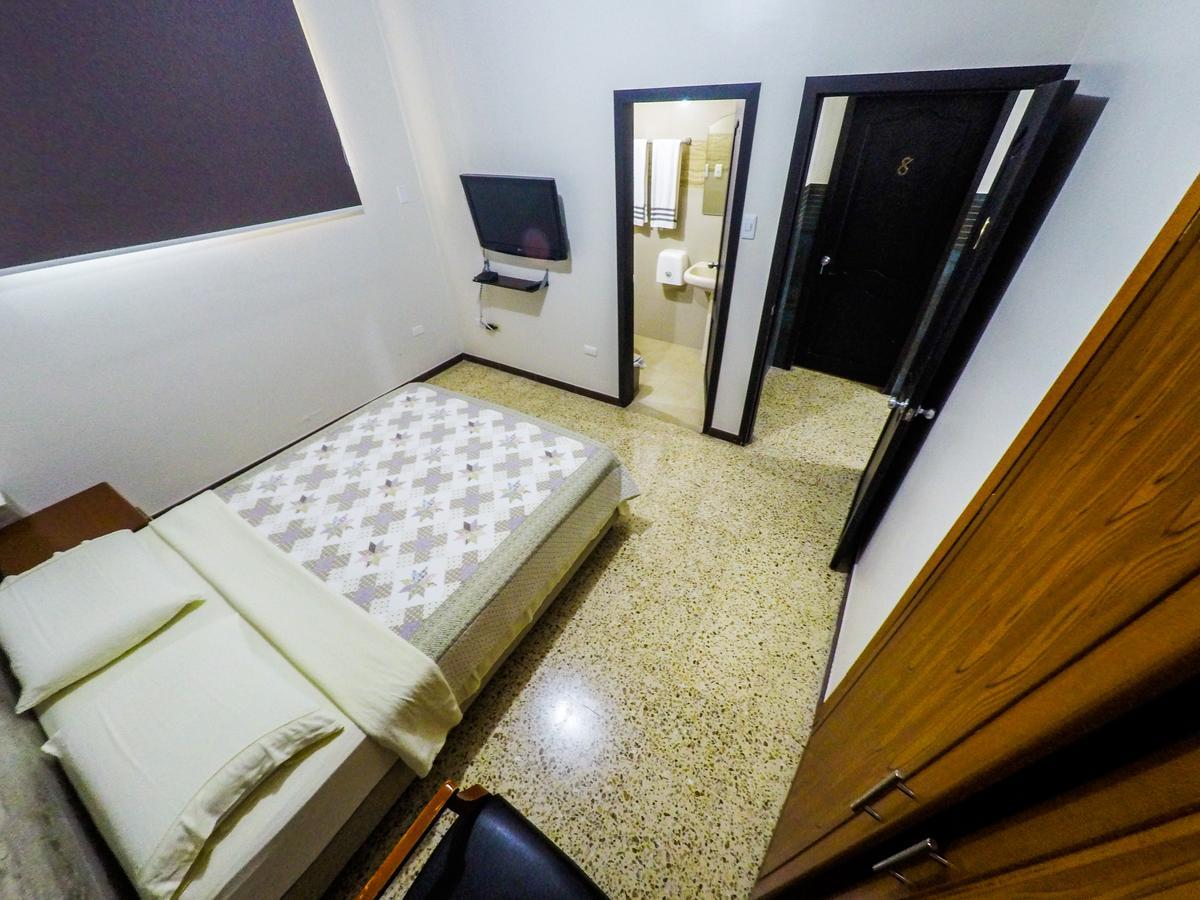 Dc Suites Aeropuerto Guayaquil Exterior photo